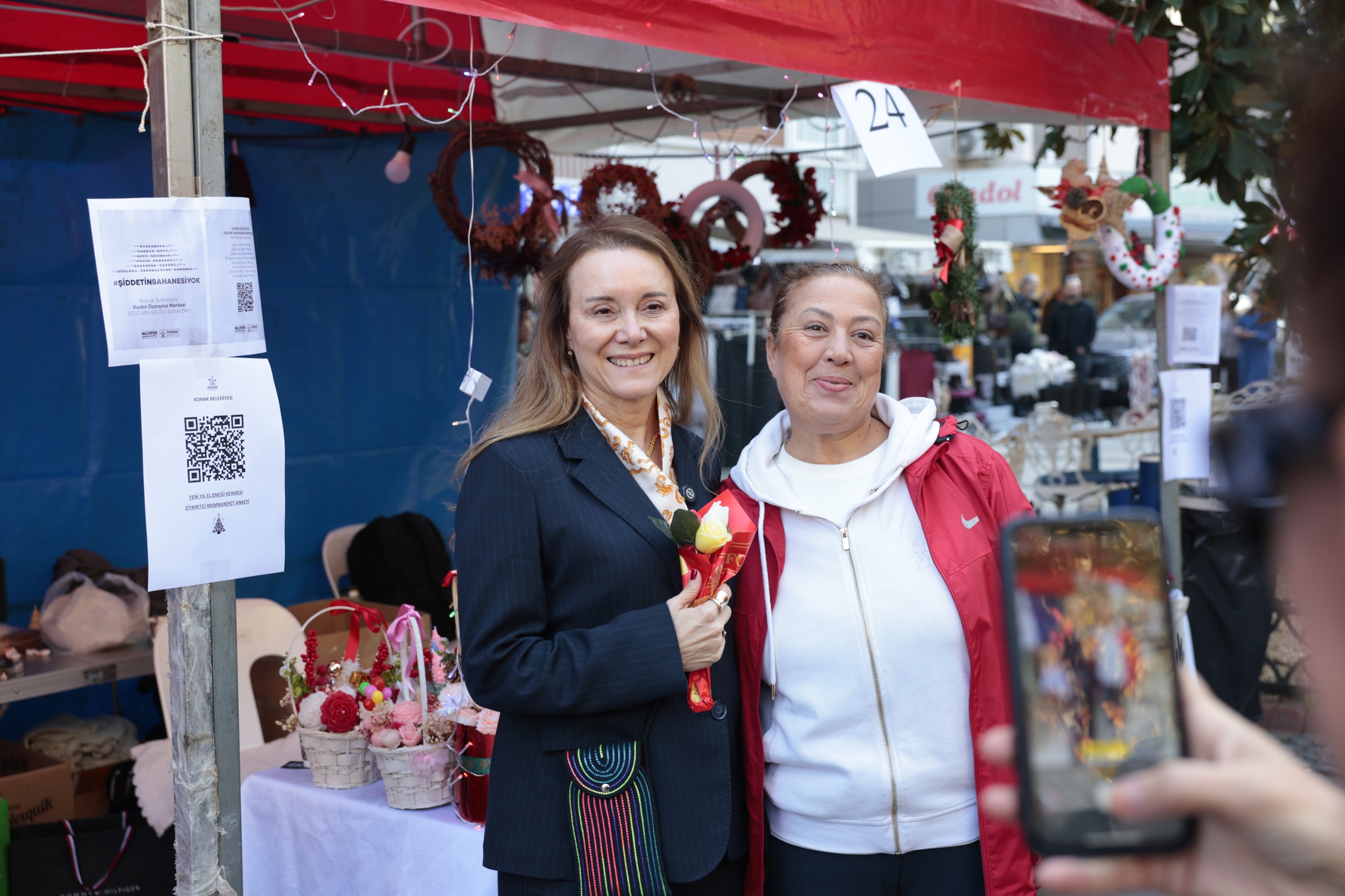 Konak’ta Yeni Yıl El Emeği Kermesi Başladı